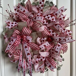 GORGEOUS Valentine’s Day Wreath LARGE 24” Inch Heart Wall Decor